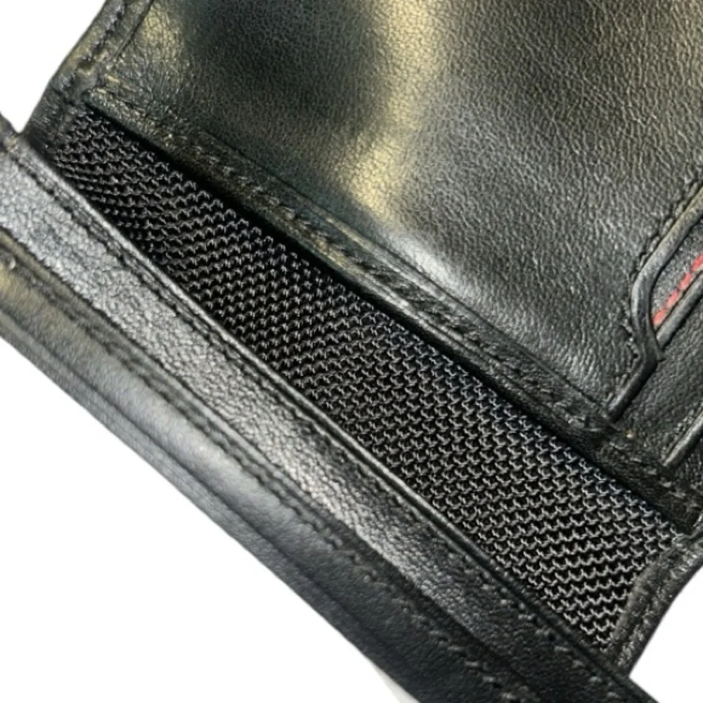 Tumi Men's Leather Gusseted Card Case